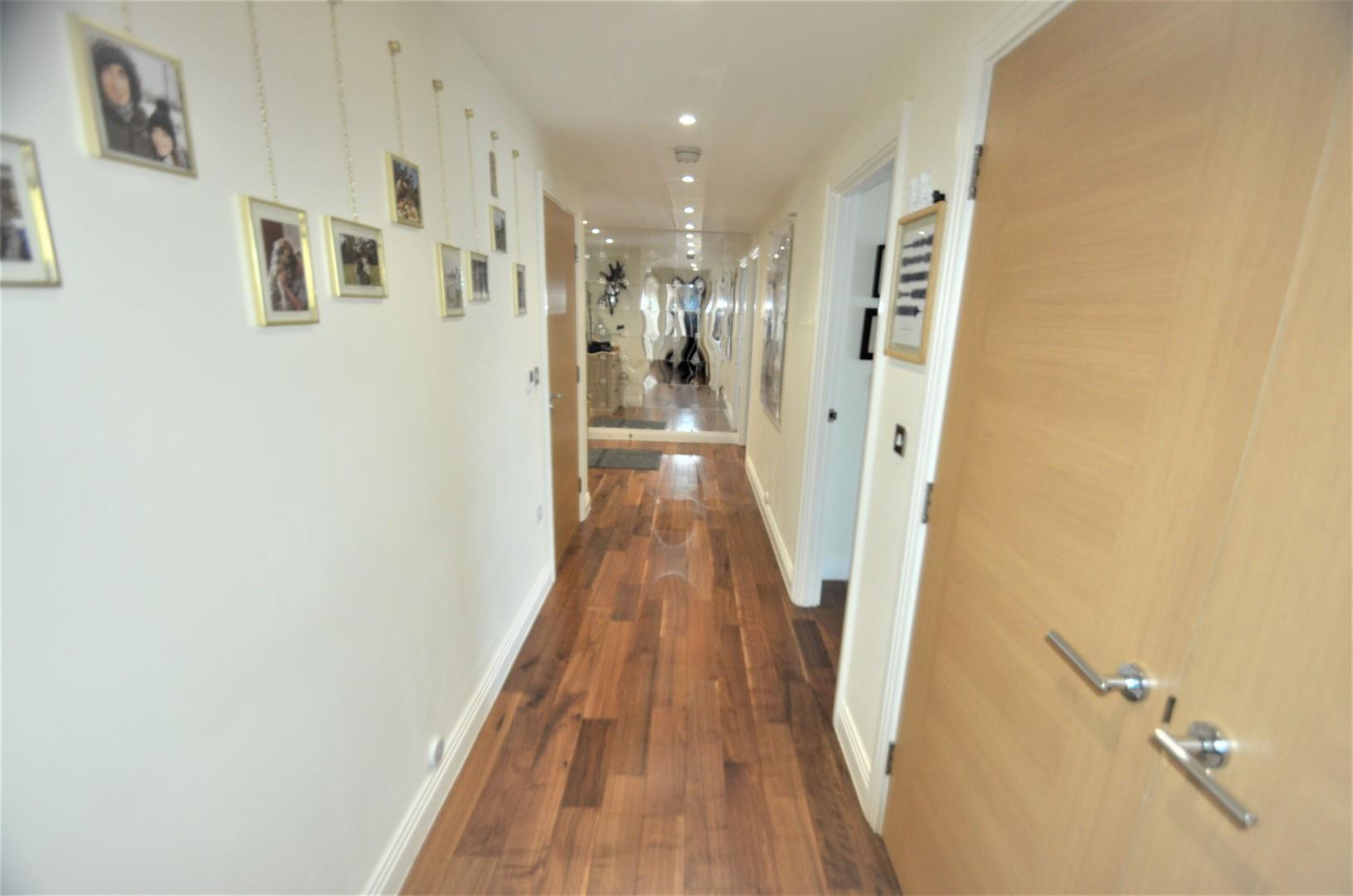 Inglis Way, Mill Hill